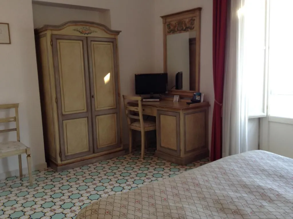 ***  Hotel Lidomare Амальфи Италия